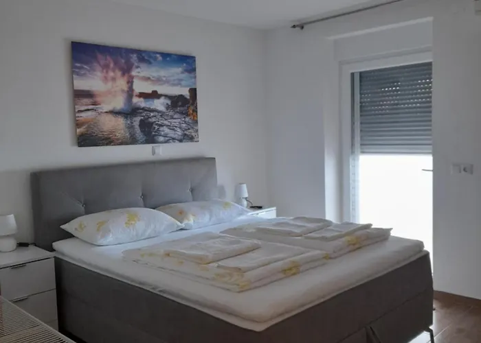 Apartments Donella